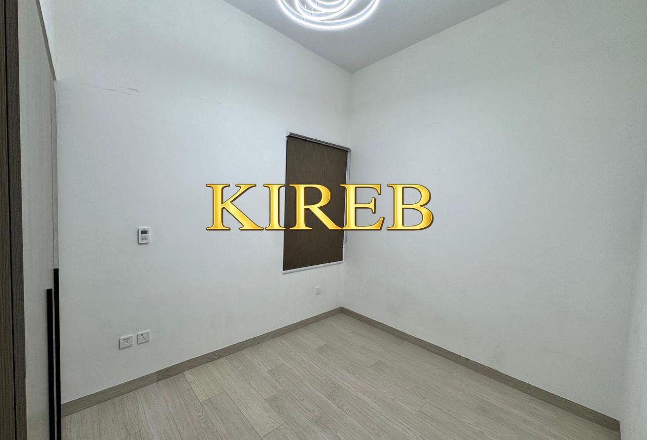 Park View | Corner Unit | Vacant. photo 6