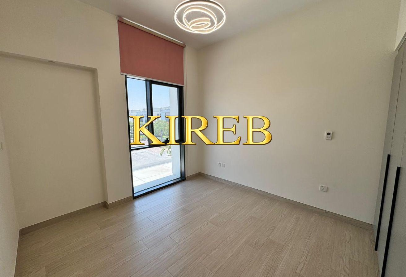 Park View | Corner Unit | Vacant. photo 15