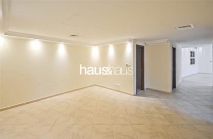 Apartment - 3 Bedrooms - 4 Bathrooms for rent in Dickens Circus 2 - Dickens Circus - Motor City - Dubai