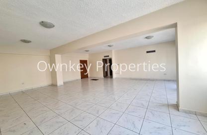 Apartment - 3 - 2 for rent in Silver Sands 1 - Al Mankhool - Bur Dubai - Dubai