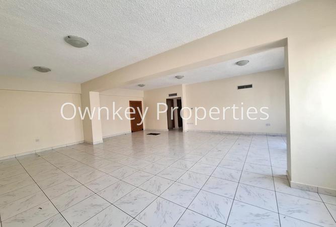 141900194 - Property Image 3
