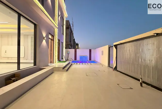 145544777 - Property Image 2