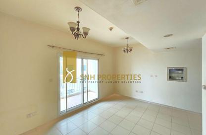 Apartment - 1 Bedroom - 2 Bathrooms for rent in Mazaya 1 - Queue Point - Liwan - Dubai