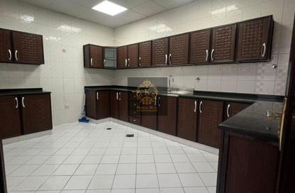 Villa - 4 - 5 for rent in Mohamed Bin Zayed City - Abu Dhabi
