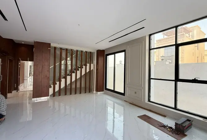 153760145 - Property Image 2