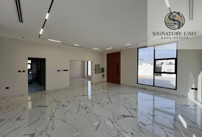 81940132 - Property Image 2