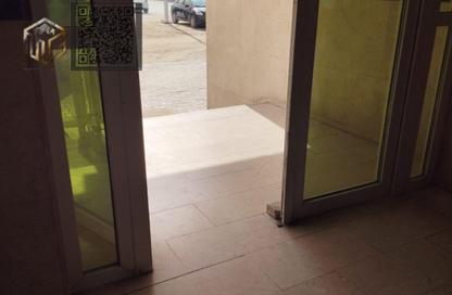 عمارة بالكامل - 8 غرف نوم - 8 حمامات للبيع في مجمع مويلح - تجارية مويلح - الشارقة