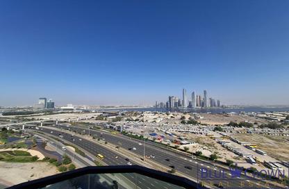 Apartment - 2 Bedrooms - 3 Bathrooms for rent in Element By Westin - Al Jaddaf - Dubai