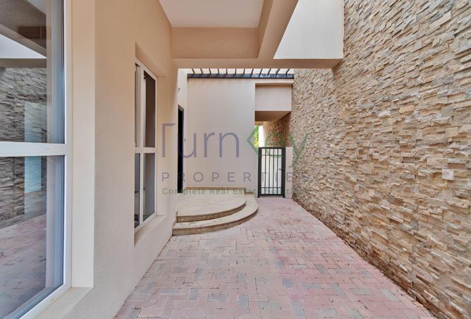 79428156 - Property Image 3