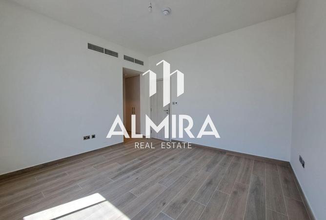 71118558 - صورة العقار 2