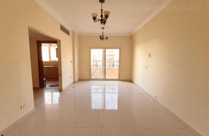 Apartment - 2 Bedrooms - 2 Bathrooms for rent in Muwaileh 29 Building - Muwaileh - Sharjah