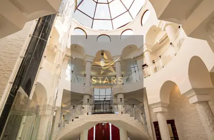 Villa - 7 Bedrooms for rent in Sector E - Emirates Hills - Dubai