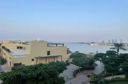 Apartment - 5 Bedrooms - 3 Bathrooms for rent in Al Das - Shoreline Apartments - Palm Jumeirah - Dubai