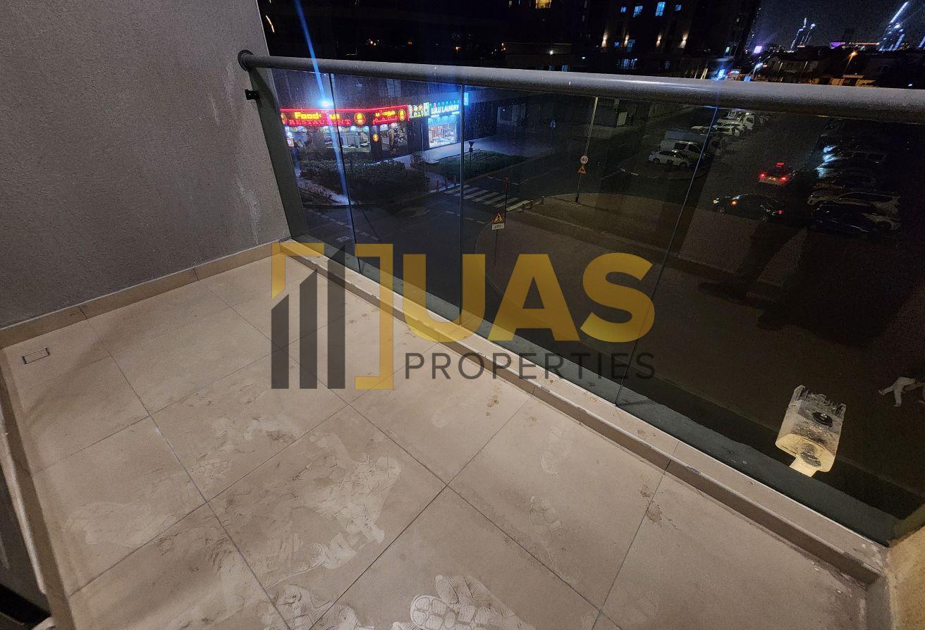 Luxury 1bhk big terrace+ One month free parking photo 9