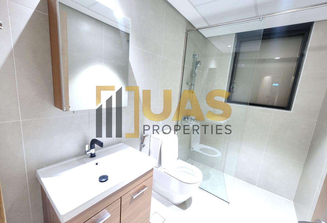 Luxury 1bhk big terrace+ One month free parking photo 6