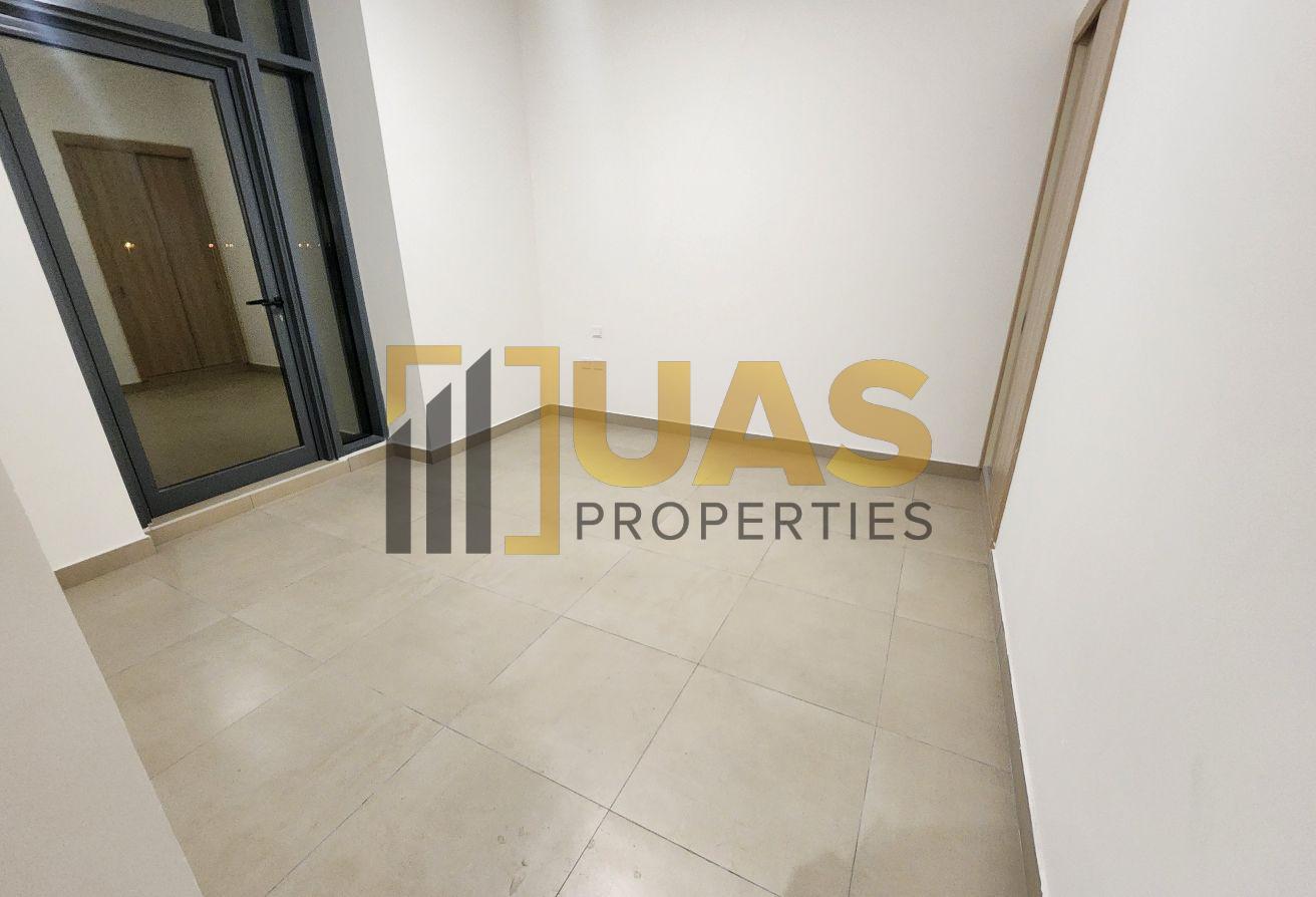 Luxury 1bhk big terrace+ One month free parking photo 5