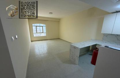 Apartment - 2 Bedrooms - 4 Bathrooms for rent in Cornish Tower - Al Rumaila - Ajman