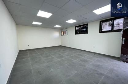 Warehouse - Studio for rent in Al Goze Building - Al Quoz 1 - Al Quoz - Dubai