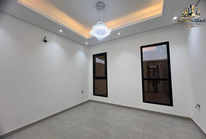 117719998 - Property Image 3