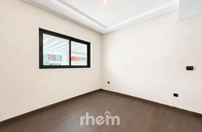 Townhouse - 4 - 5 for sale in Portofino - Damac Lagoons - Dubai