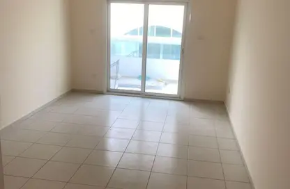 شقة - 2 غرف نوم - 3 حمامات للايجار في المجاز 3 - المجاز - الشارقة