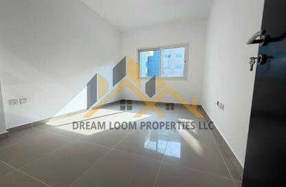 Apartment - 3 Bedrooms - 4 Bathrooms for sale in Tower 26 - Al Reef Downtown - Al Reef - Abu Dhabi Apartment - 3 Bedrooms - 4 Bathrooms for sale in Tower 26 - Al Reef Downtown - Al Reef - Abu Dhabi