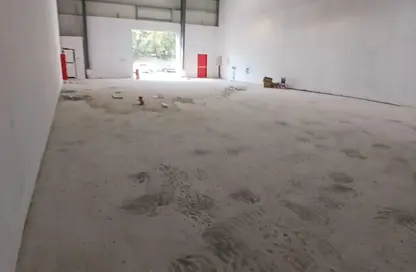 مستودع - استوديو - 1 حمام للايجار في بناء الصناعية 13 - منطقة رقم 13 - المنطقة الصناعية بالشارقة - الشارقة