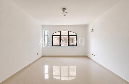 Apartment - 3 Bedrooms - 4 Bathrooms for rent in Al Majaz 2 - Al Majaz - Sharjah Apartment - 3 Bedrooms - 4 Bathrooms for rent in Al Majaz 2 - Al Majaz - Sharjah