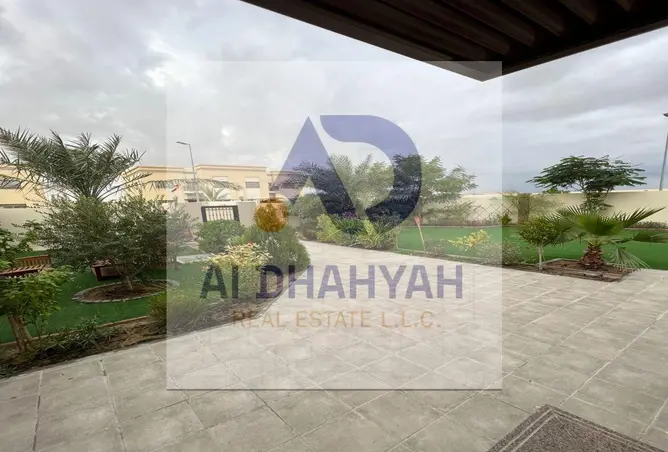 102821042 - Property Image 2