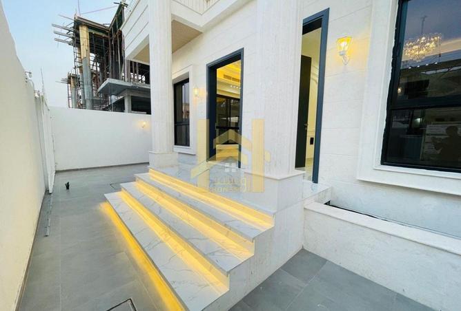 127917548 - Property Image 2