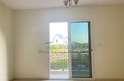 Apartment - Studio - 1 Bathroom for rent in Building IC1-EMR-21 - Emirates Cluster - International City - Dubai
