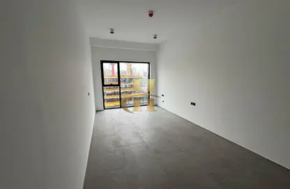 شقة - 1 حمام للايجار في احياء سيجنيتشر السكنية - الضاحية 10 - قرية جميرا الدائرية - دبي شقة - 1 حمام للايجار في احياء سيجنيتشر السكنية - الضاحية 10 - قرية جميرا الدائرية - دبي