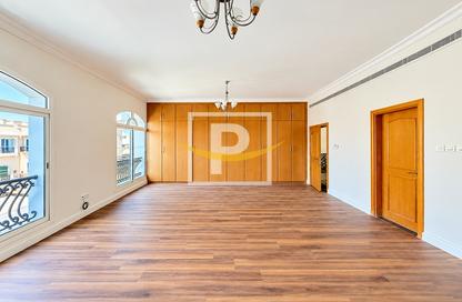 Villa - 4 - 5 for rent in Umm Suqeim 2 Villas - Umm Suqeim 2 - Umm Suqeim - Dubai Villa - 4 - 5 for rent in Umm Suqeim 2 Villas - Umm Suqeim 2 - Umm Suqeim - Dubai
