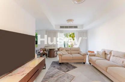 Townhouse - 2 Bedrooms - 3 Bathrooms for rent in Springs 15 - The Springs - Dubai Townhouse - 2 Bedrooms - 3 Bathrooms for rent in Springs 15 - The Springs - Dubai