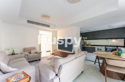 Townhouse - 2 Bedrooms - 3 Bathrooms for rent in Springs 15 - The Springs - Dubai