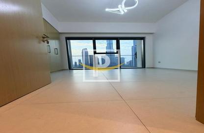 Apartment - 2 Bedrooms - 2 Bathrooms for rent in Burj Royale - Downtown Dubai - Dubai