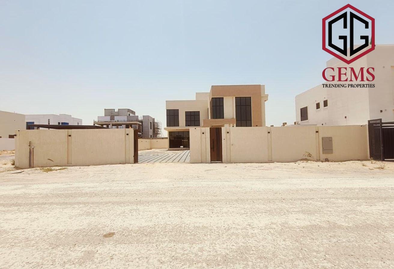 BRAND NEW | SERVANT BLOCK | SPACIOUS | GARDEN photo 3