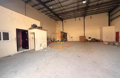 Warehouse - Studio - 1 Bathroom for rent in Al Sajaa Industrial - Al Sajaa - Sharjah
