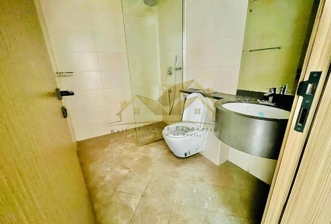 128373978 - Property Image 3