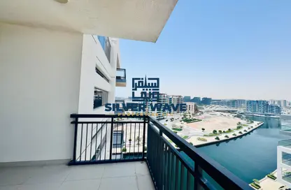 Apartment - 1 Bedroom - 2 Bathrooms for rent in The View - Al Raha Beach - Abu Dhabi