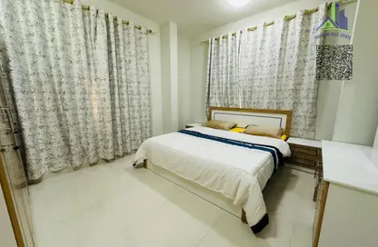 Apartment - 2 Bedrooms - 3 Bathrooms for rent in Ajman Corniche Residences - Ajman Corniche Road - Ajman
