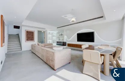 Villa - 4 Bedrooms - 4 Bathrooms for sale in Springs 3 - The Springs - Dubai