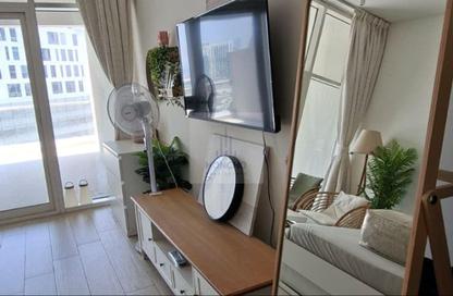 Apartment - Studio - 1 Bathroom for rent in Azizi Aliyah - Dubai Healthcare City 2 - Al Jaddaf - Dubai