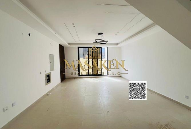 81130722 - Property Image 2