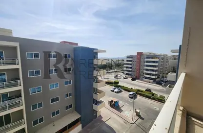 شقة - غرفة نوم - 2 حمامات للبيع في برج 15 - الريف داون تاون - الريف - أبوظبي