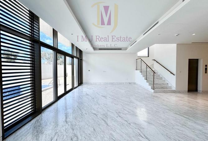 77785593 - Property Image 3