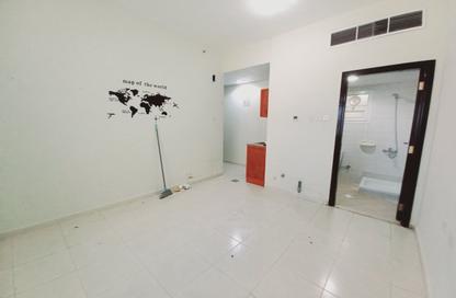 Apartment - Studio - 1 Bathroom for rent in Fire Station Road - Muwaileh - Sharjah