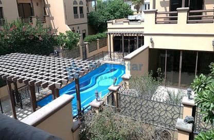 Villa - 4 Bedrooms - 4 Bathrooms for rent in Jumeirah 1 Villas - Jumeirah 1 - Jumeirah - Dubai