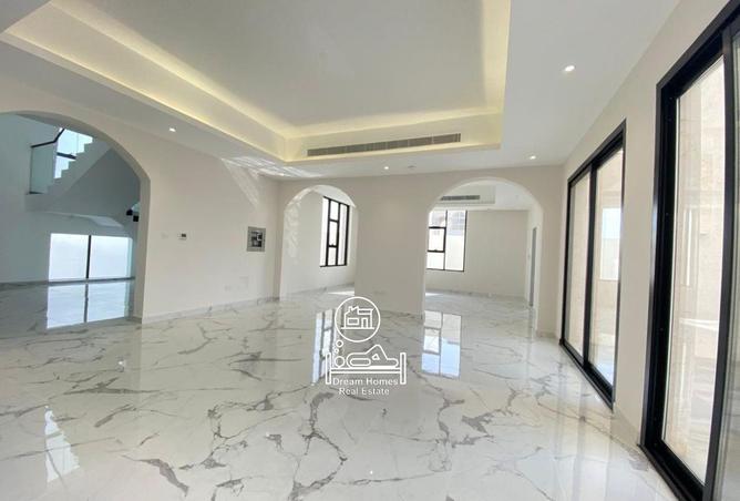 67065600 - Property Image 3