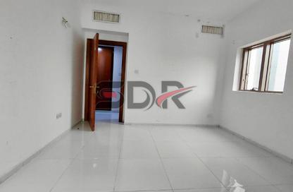 Apartment - 3 Bedrooms - 4 Bathrooms for rent in Al Sawari Tower - Al Khalidiya - Abu Dhabi Apartment - 3 Bedrooms - 4 Bathrooms for rent in Al Sawari Tower - Al Khalidiya - Abu Dhabi